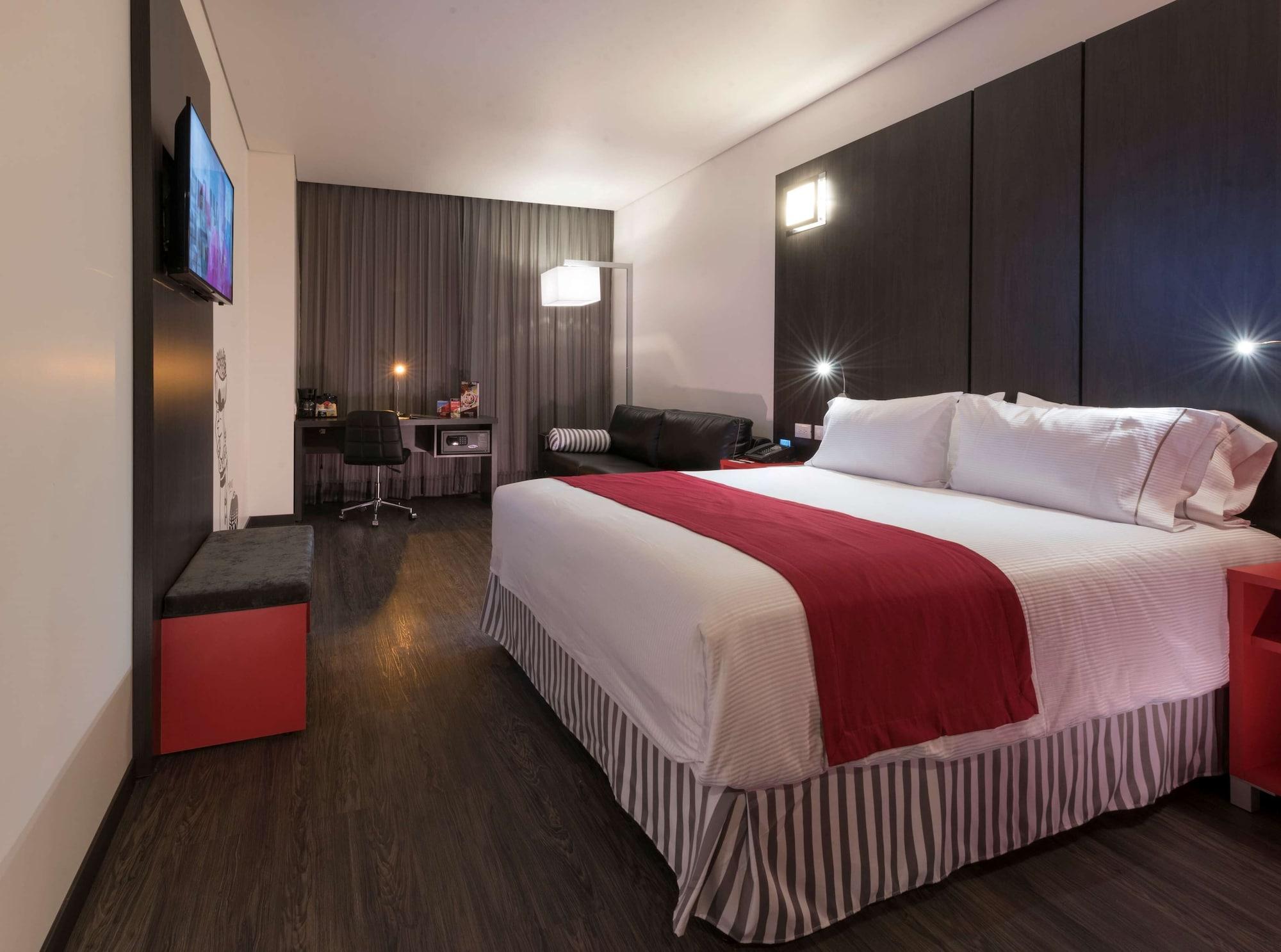 Palomar Ramada Encore By Wyndham Guadalajara Sur מראה חיצוני תמונה