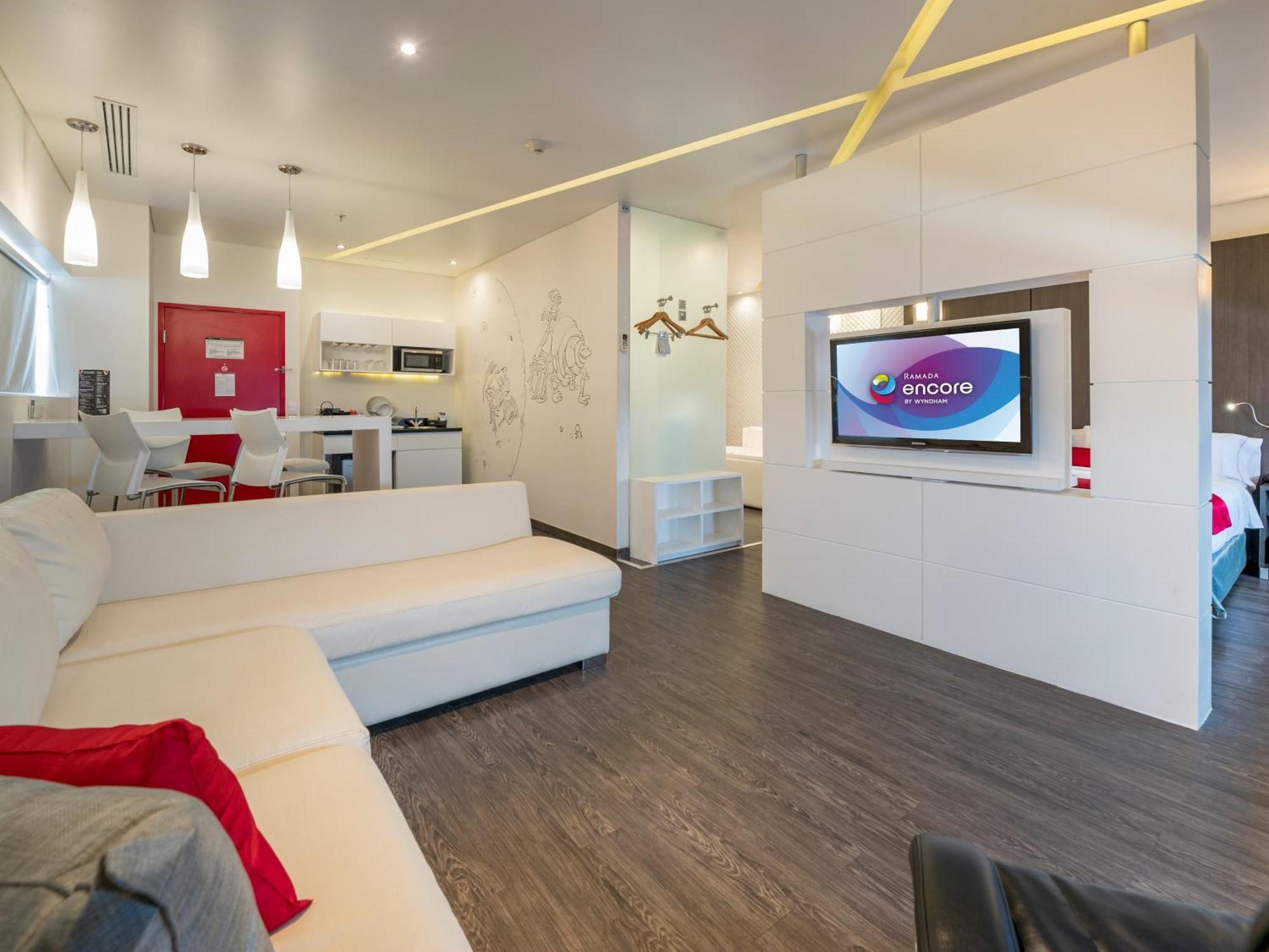 Palomar Ramada Encore By Wyndham Guadalajara Sur מראה חיצוני תמונה