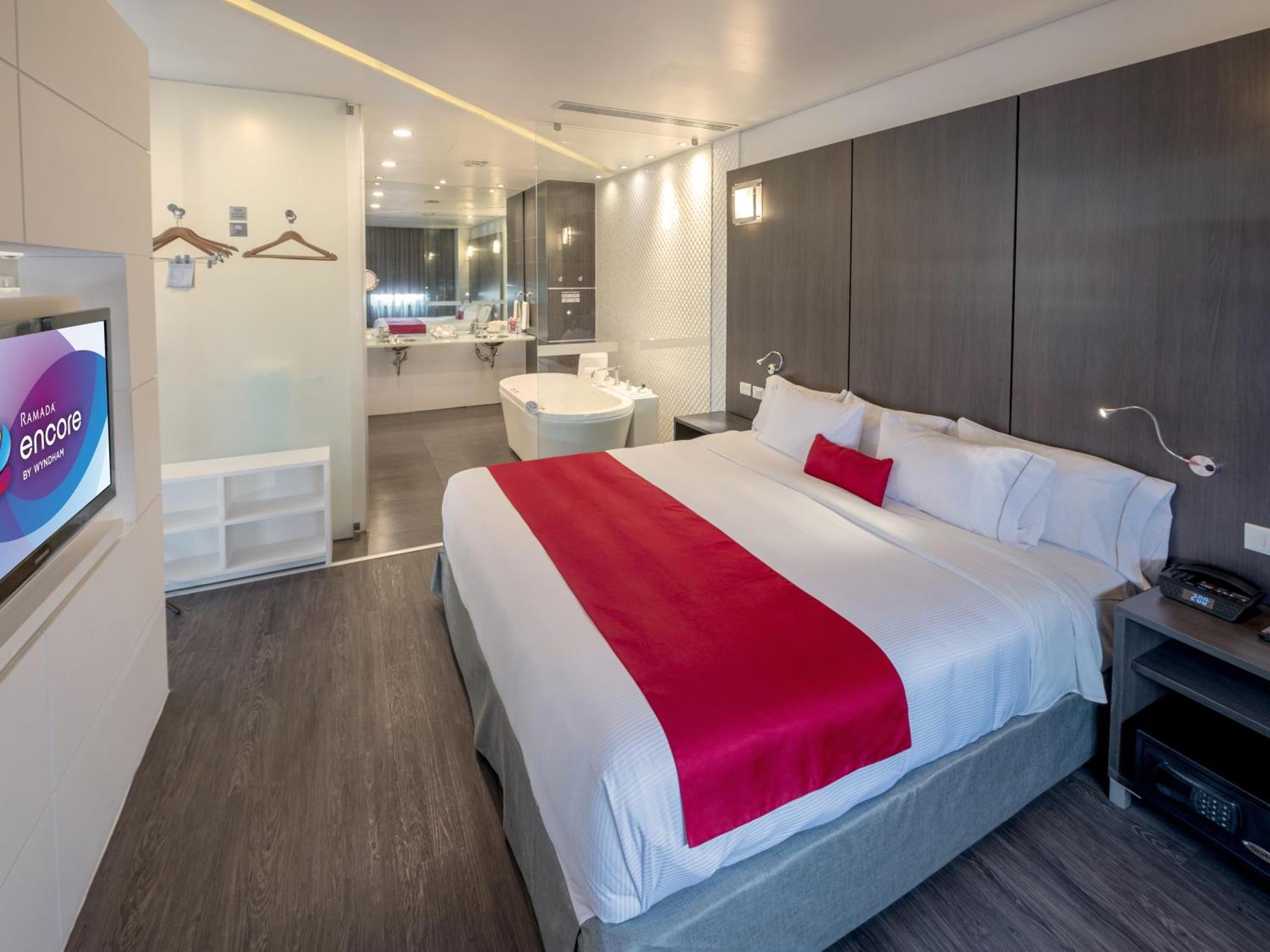 Palomar Ramada Encore By Wyndham Guadalajara Sur מראה חיצוני תמונה