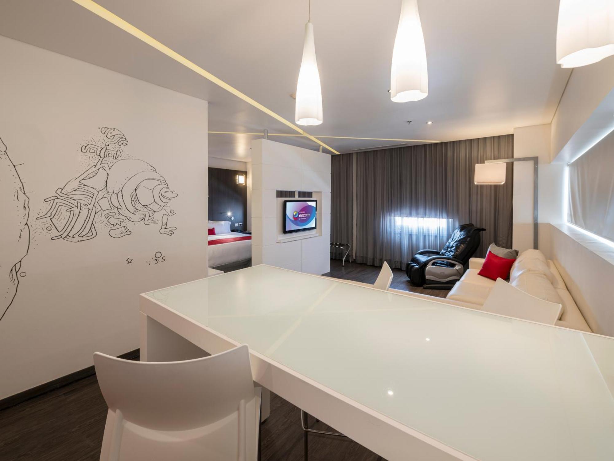 Palomar Ramada Encore By Wyndham Guadalajara Sur מראה חיצוני תמונה