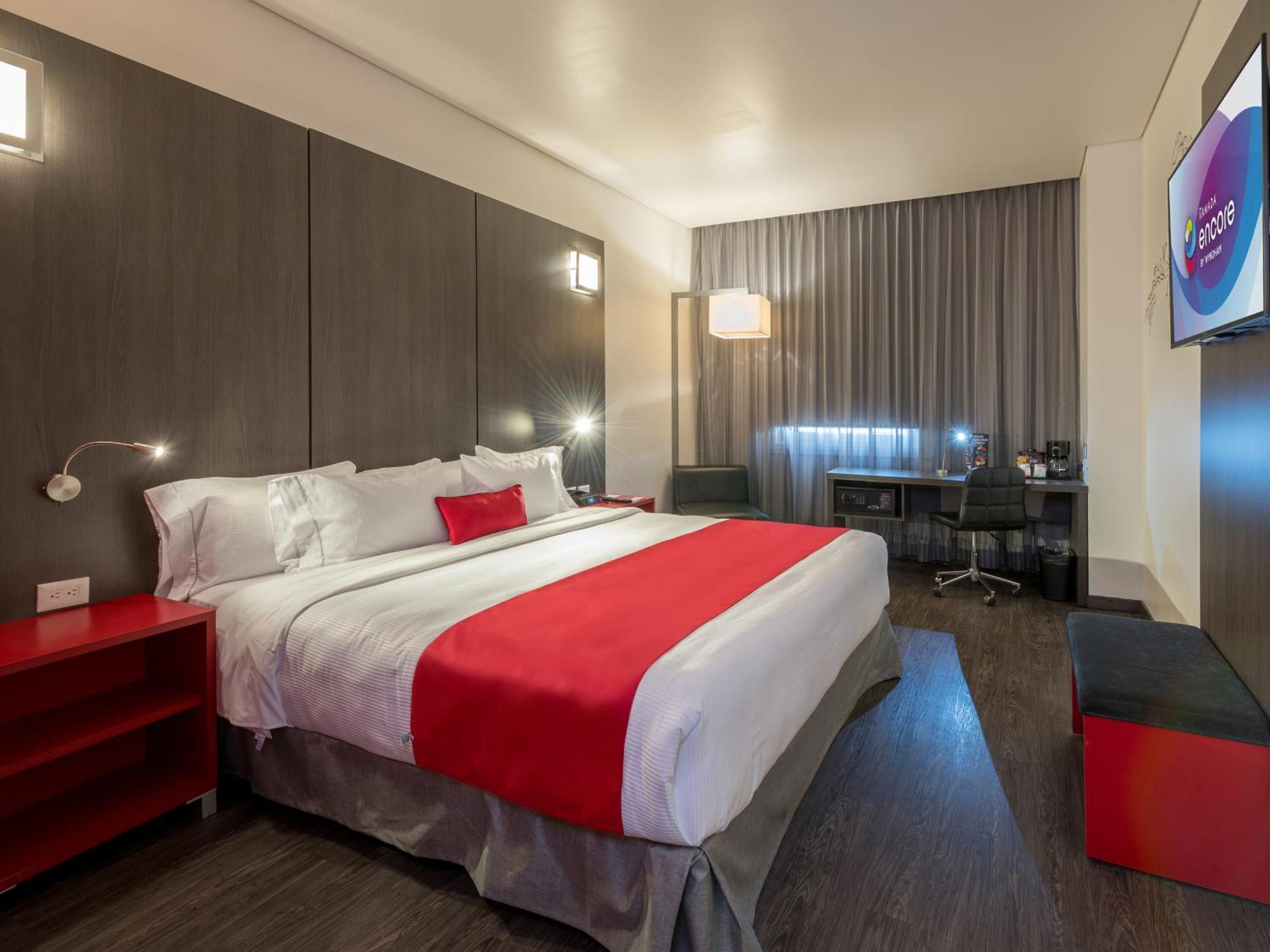 Palomar Ramada Encore By Wyndham Guadalajara Sur מראה חיצוני תמונה
