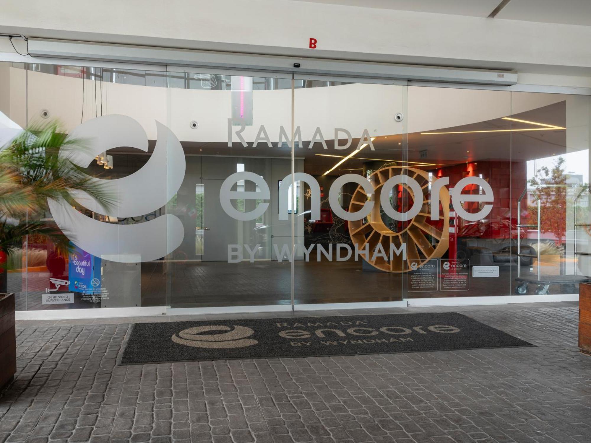 Palomar Ramada Encore By Wyndham Guadalajara Sur מראה חיצוני תמונה